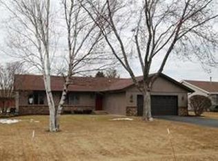 1229 Sandpebble Dr, Rockton, IL 61072