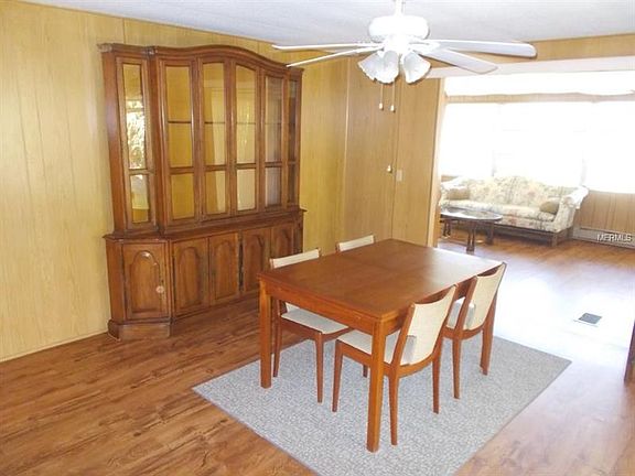 4th image of 127 Shadow Woods Ln S