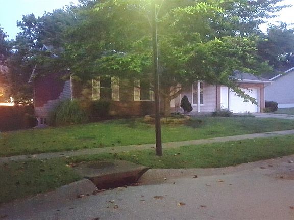 2nd image of 1679 Prestonpark Ln