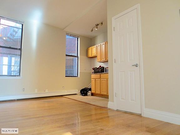 3rd image of 377 Metropolitan Ave #1