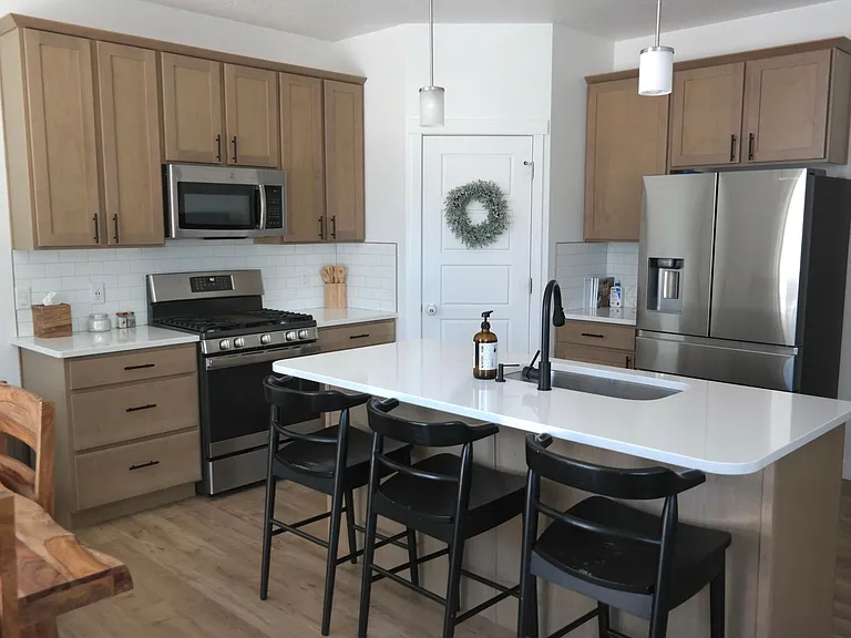 1088 S Lilac Way — Photo 11