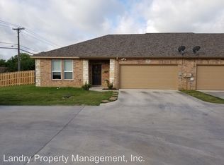 1208 Country Club Rd APT A, Cleburne, TX 76033