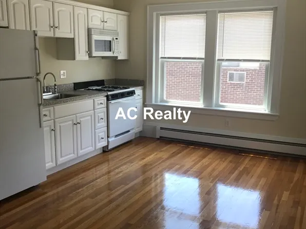 134 Salem St #16, Malden, MA 02148
