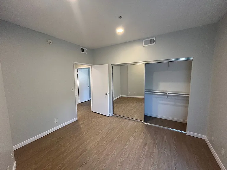 16070 Sunset Blvd — Photo 22