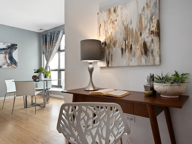1808 S Michigan Ave #12 — Photo 19