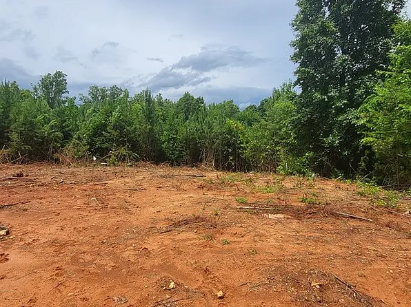 317 Cliff Shadows Ln, Tellico Plains, TN 37385