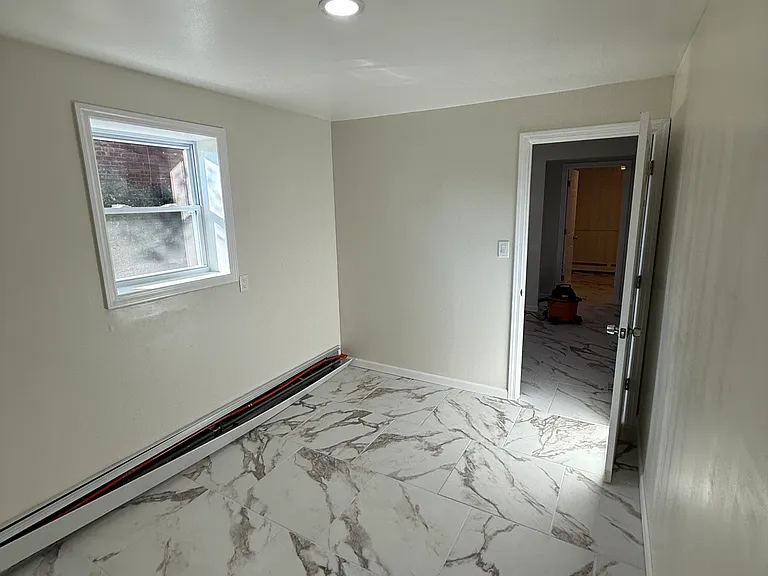 Andrews Ln — Photo 1