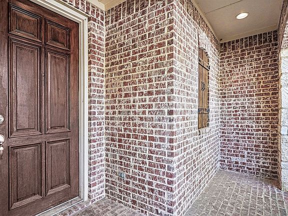 3rd image of 5508 Junius St