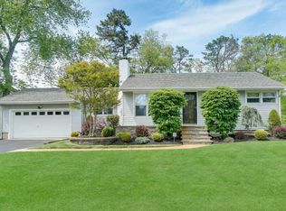 211 Chatham Ln, Point Pleasant Beach, NJ 08742