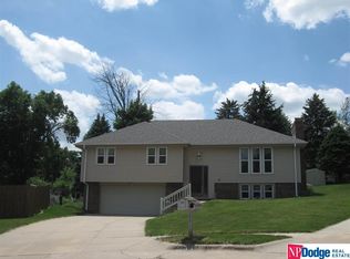 1512 S 140th Avenue Cir, Omaha, NE 68144