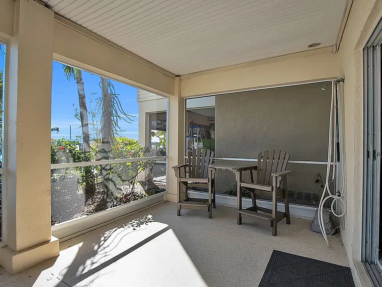 9203 Midnight Pass Rd — Photo 36