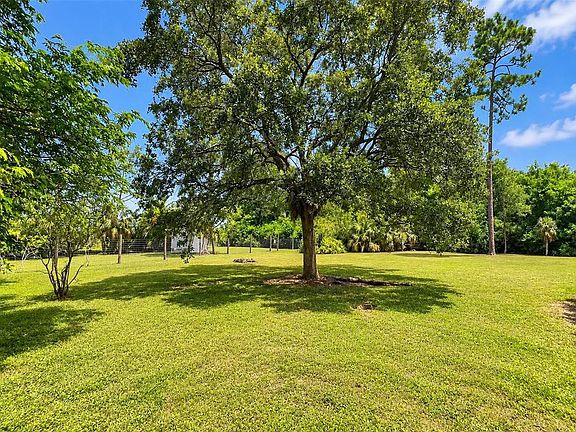 4th image of 28440 SW 192nd Ave