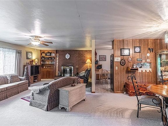 5th image of 1233 Hollyhill Dr