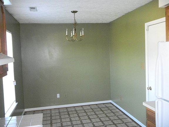 2nd image of 1816 Roanoke Ave