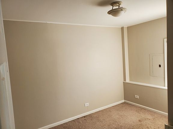 3rd image of 36742 N Normandy Ave
