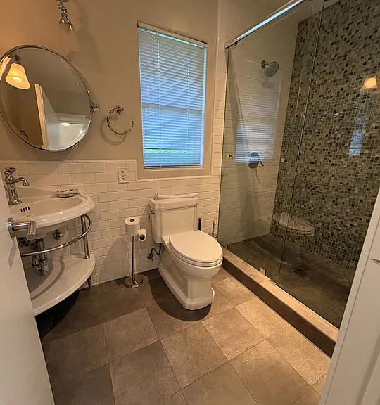 444 W Avenue 37 — Photo 22
