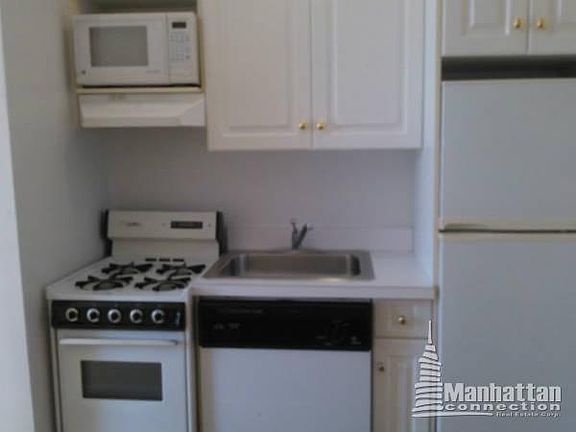 5th image of 146 W 79th St APT 2C