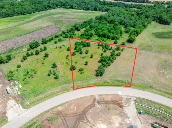 16526 W Hickory Cir, Goddard, KS 67052