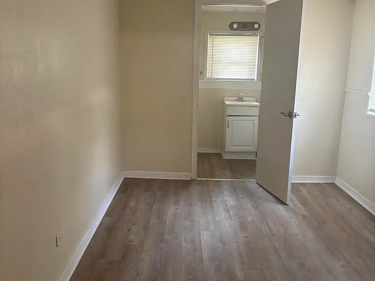 8820 5th Ave — Photo 14