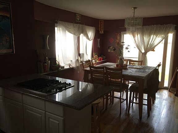 4th image of 2305 N 75th Ct