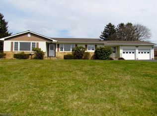 173 Quakertown Rd, Pittstown, NJ 08867