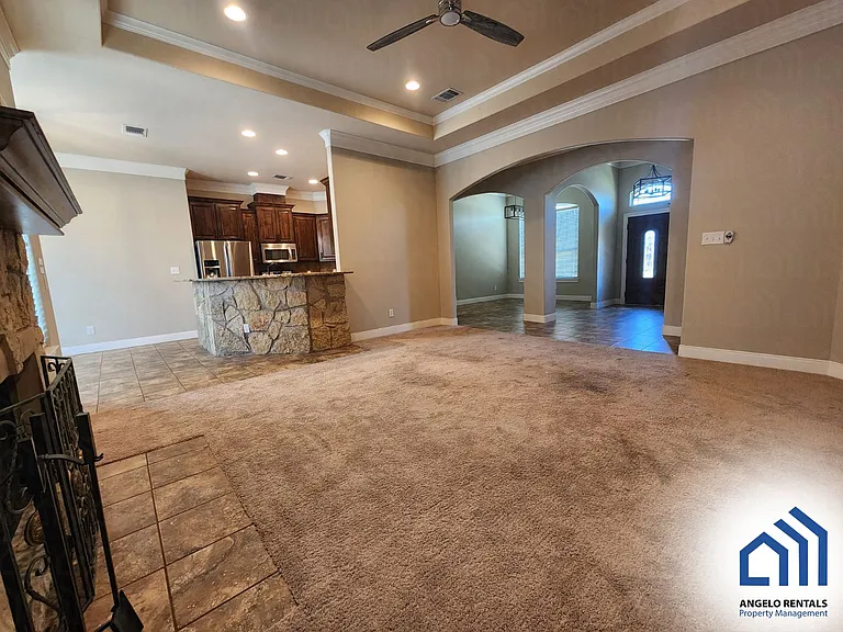 801 Hunters Glen Rd — Photo 8