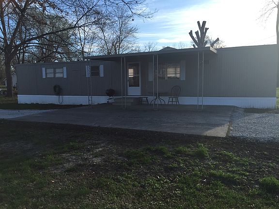 4th image of 4913 Mueller Ave