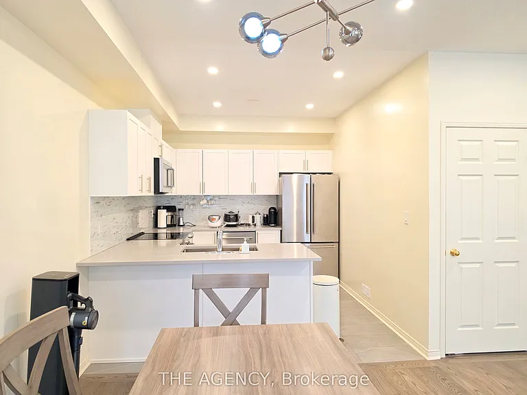 109 Ness Dr — Photo 6