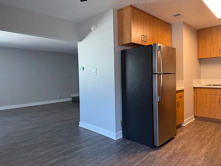 The Circle Apartments at Long Beach — Photo 105