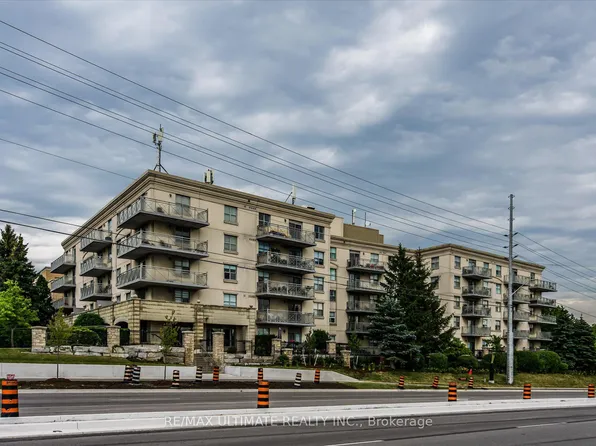 2500 Rutherford Rd #307, Vaughan, ON L4K 5N7