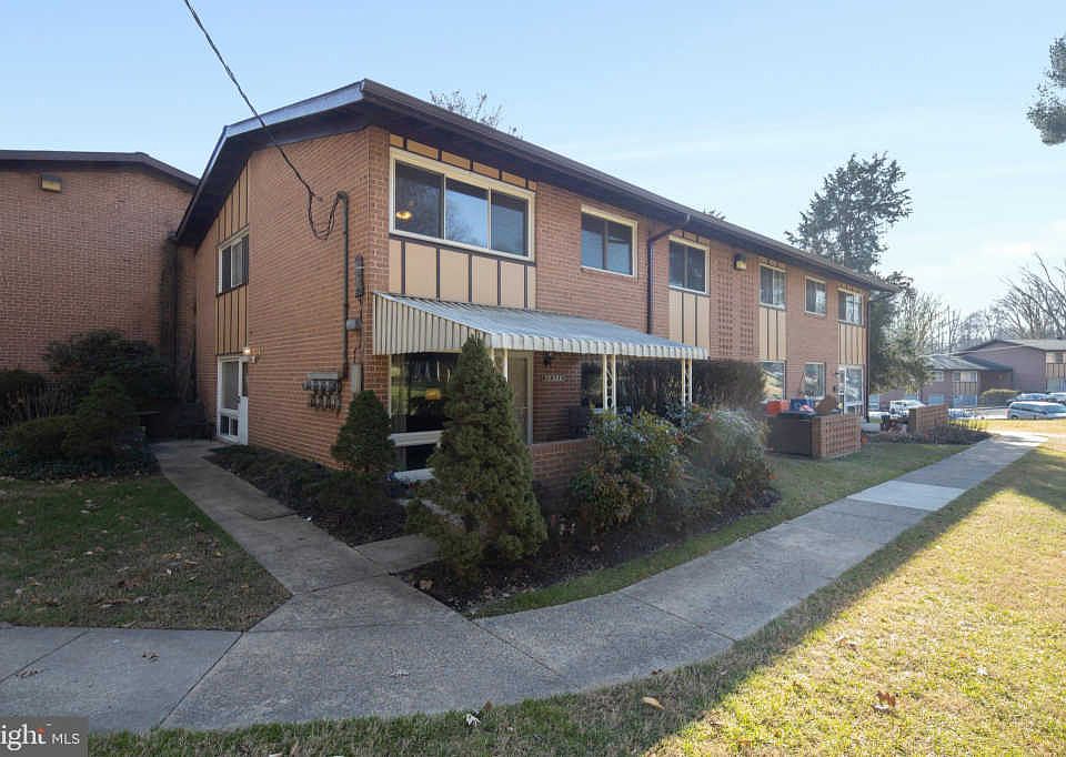 1st image of 10118 Fair Woods Dr