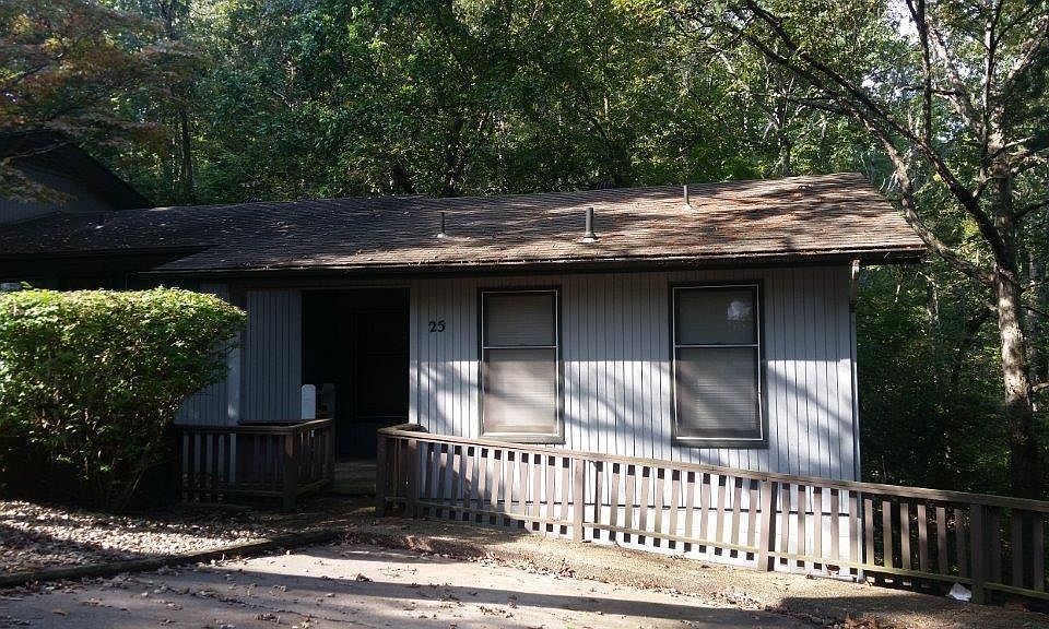 1st image of 25 Dogwood Dr