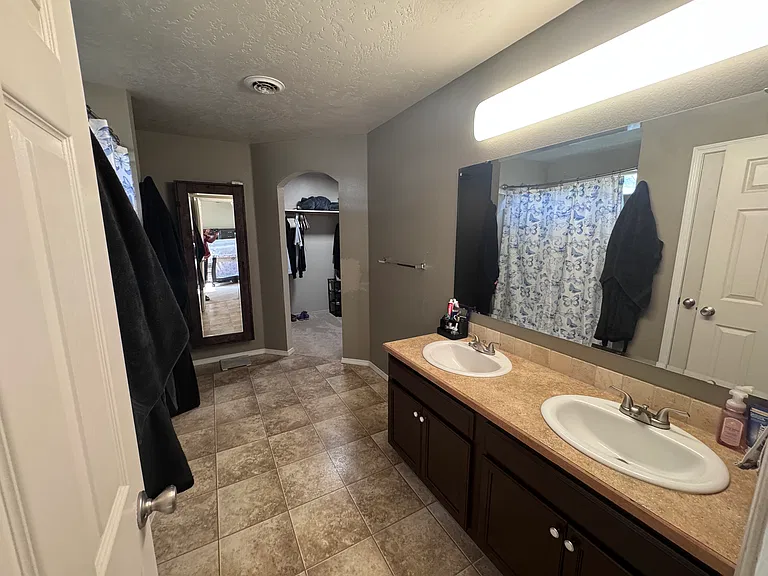1131 SW Independence — Photo 32