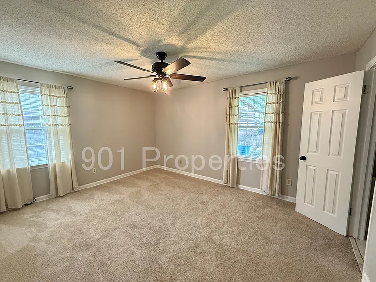 6080 Barrentine Dr — Photo 16