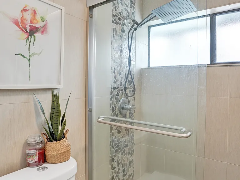 620 SW 100th Ave — Photo 46