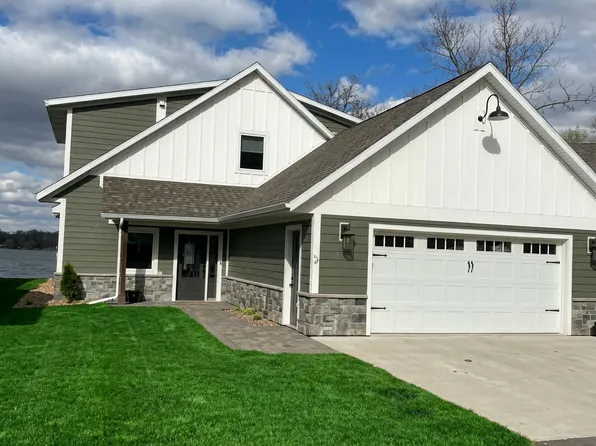 2405 S Le Homme Dieu Dr NE Unit 3, Alexandria, MN 56308