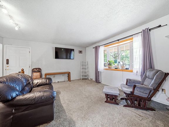 3rd image of 2021 27th Ave