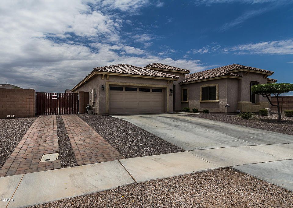 1st image of 2907 E Coconino Dr
