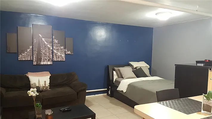 Rented by Space Marketing Shop | media 71