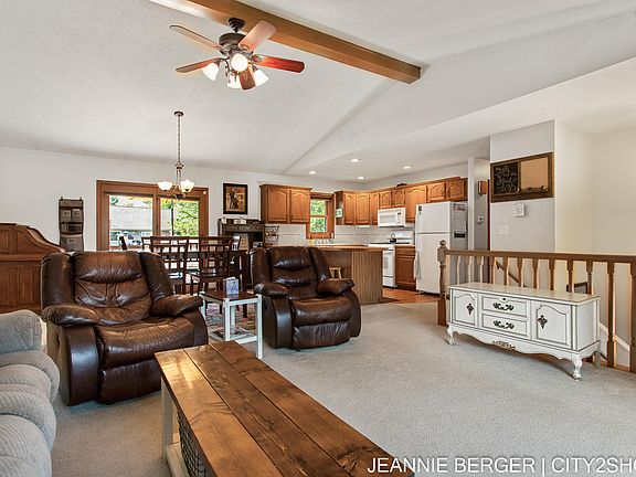 4th image of 7523 Yorkshire Dr