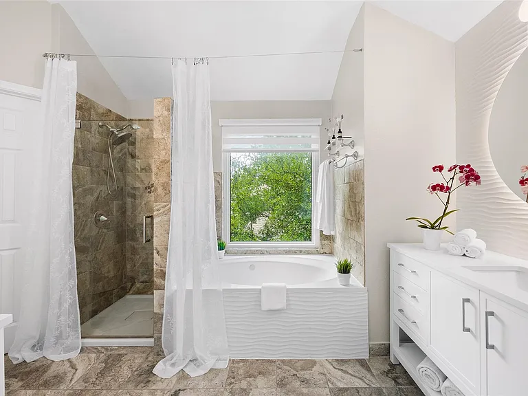 4176 Canyon Glen Cir — Photo 30