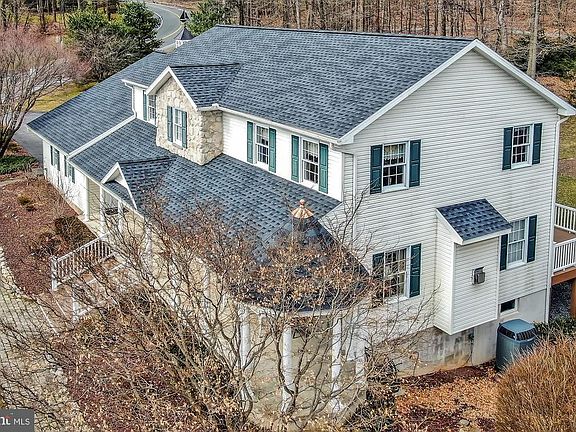 3rd image of 21 Highland Dr