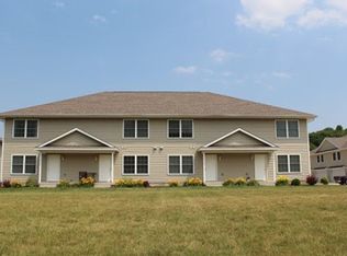 4674 Harmony Ln, Rock Island, IL 61201