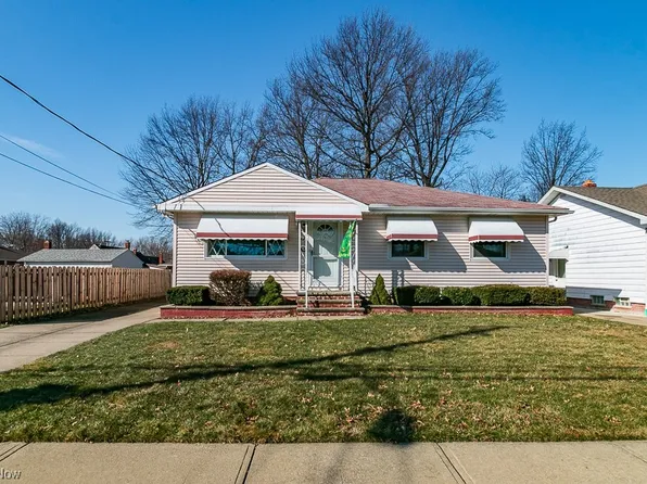 638 E 300th St, Willowick, OH 44095
