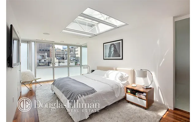 Rented by Douglas Elliman | media 26