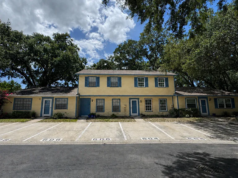 606 Ole Plantation Dr — Photo 1