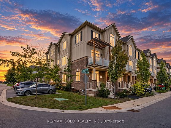 2nd image of 2 Cosbury Ln