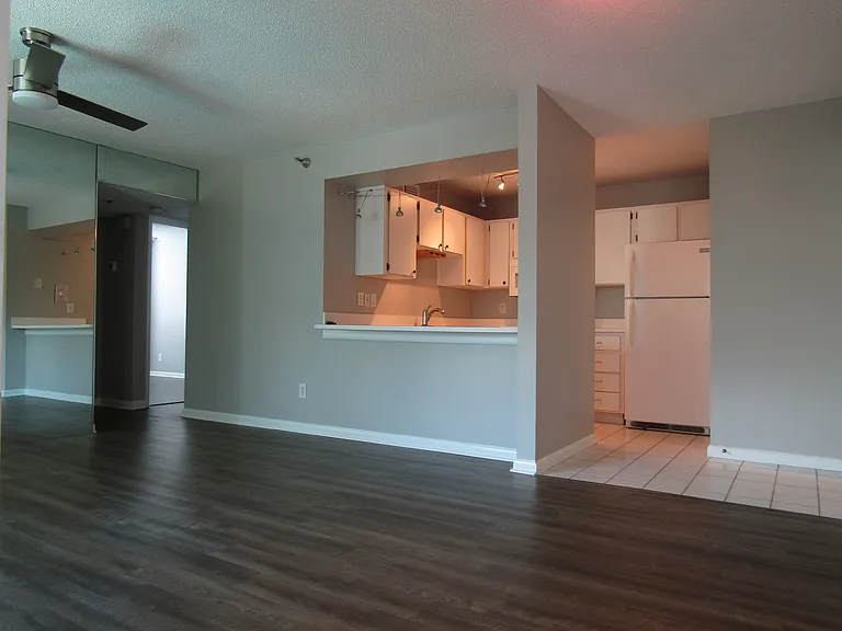 607 S Albany Ave #12 — Photo 6