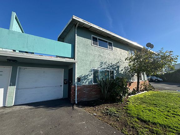 2nd image of 482 Bartlett Ave APT 8