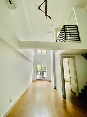 Rented by Pinn Realty | media 15